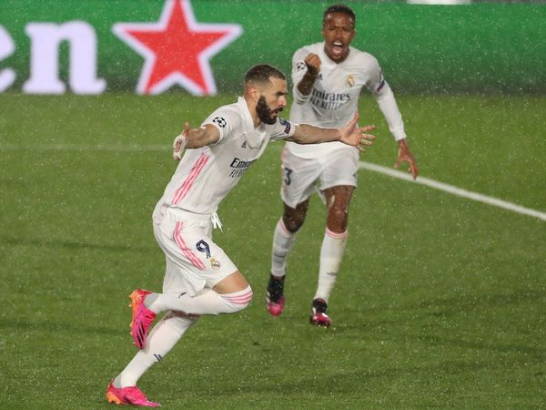 Karim Benzema, cuarto máximo goleador de la Champions League