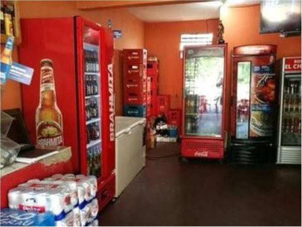 Bodegueros piden abrir locales hasta las 22:00 para "salvar"