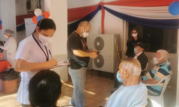 Inicia vacunación de mayores de 75 años en Alto Paraná