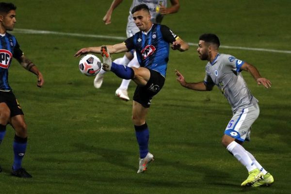 El 12 de Octubre rescata un empate ante Huachipato