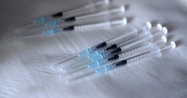 La Nación / BioNTech “confía” en eficacia de su vacuna frente a variante india del COVID-19