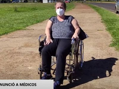 Negligencia médica la dejó en silla de ruedas, denunció