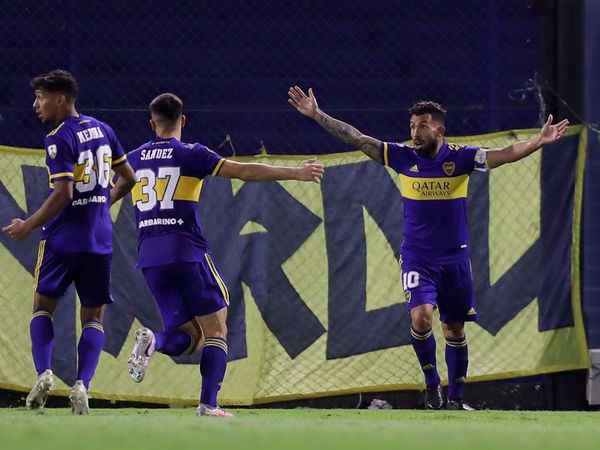 Boca Juniors venció a Santos y sigue a paso perfecto