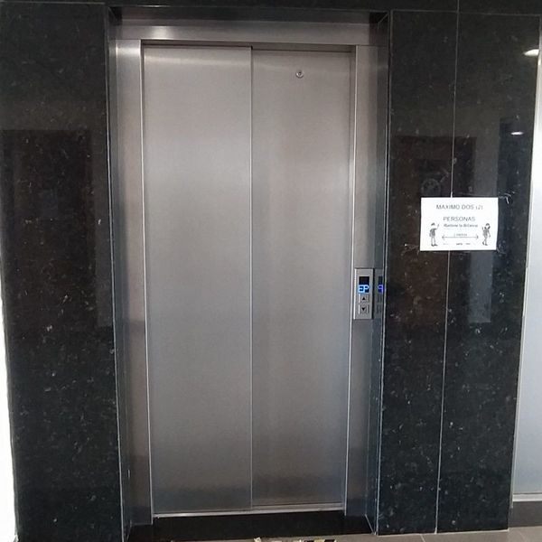 Ascensor del edificio del Ministerio Público hace meses que no funciona