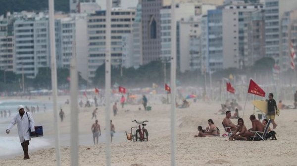 Río de Janeiro reabrió sus playas - La Clave