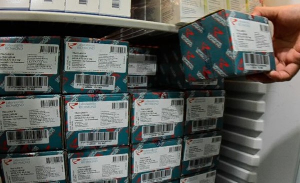 Hospitales no pueden lucrar con venta de medicamentos a pacientes