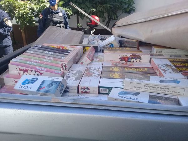 Incautaron un vehículo con cargamento de cigarrillos en Pedro Juan - Nacionales - ABC Color
