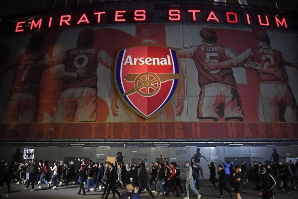 El creador de Spotify insiste con la adquisición del Arsenal - Fútbol - ABC Color