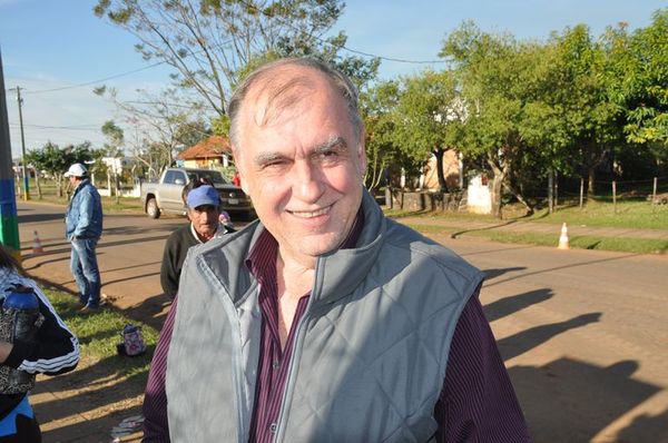 Intendente de Carmen del Paraná denuncia incumplimiento de la EBY - Nacionales - ABC Color