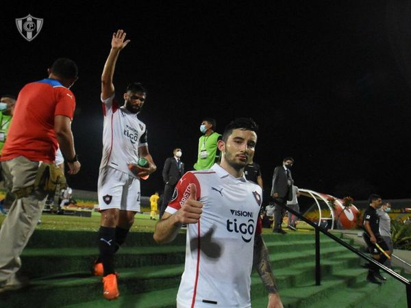 Cerro Porteño recibe a La Guaira buscando seguir arriba