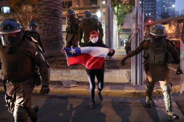 Aumenta la tensión social y política en Chile a 20 días de las elecciones para cambiar la constitución de Pinochet – Prensa 5