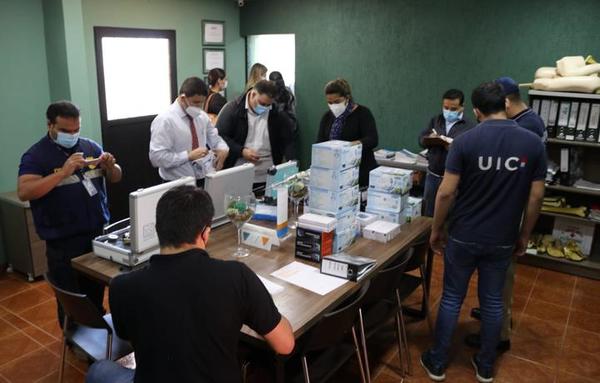 Allanan proveedora de insumos ortopédicos que serían de contrabando