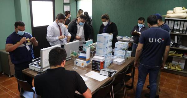 Allanan empresa de insumos ortopédicos presumiblemente falsos