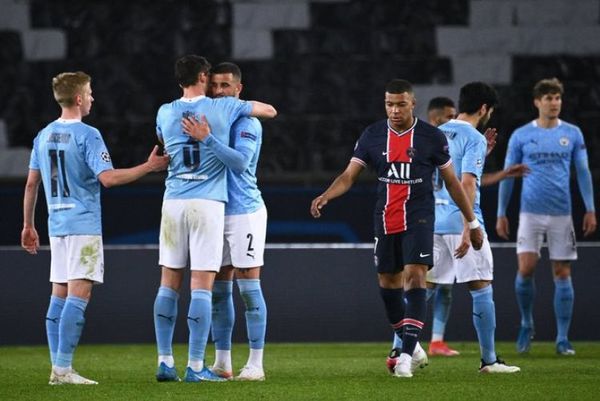 El City remonta en París ante PSG y se acerca a su primera final