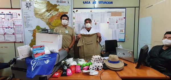 En vez de traer muda de ropa llenó sus maletas con donaciones médicas - ABC en el Este - ABC Color