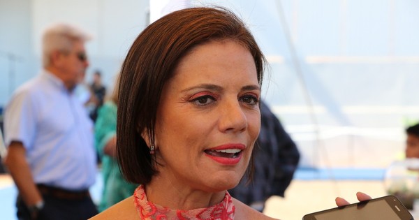La Nación / Indignada con el gobierno de Abdo, tributarista va al Brasil para vacunarse contra el COVID