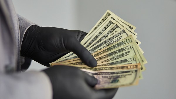 Atar las manos de los ladrones | El Independiente