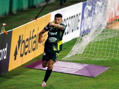 Defensa y Justicia golea y escolta a Palmeiras