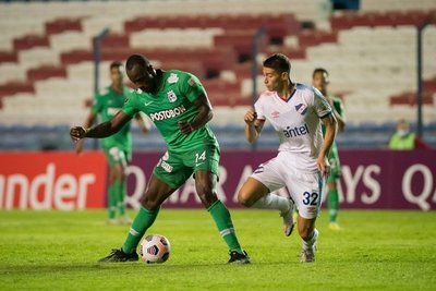 Atlético Nacional evita la victoria del Bolso sobre el final