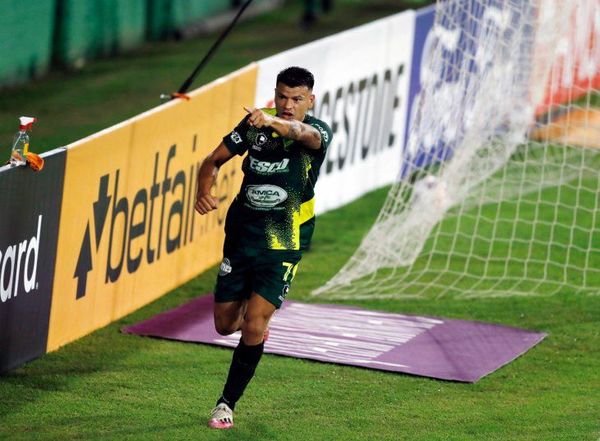 Defensa y Justicia golea y escolta a Palmeiras