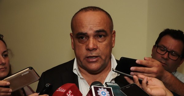 La Nación / “Bachi” acusa al Conacyt de derrochar dinero en pandemia