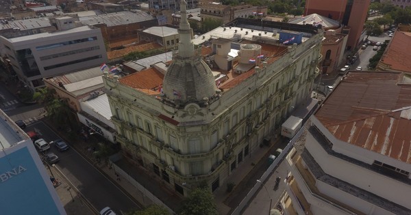 La Nación / Gobierno no descarta nueva deuda para financiar medidas económicas