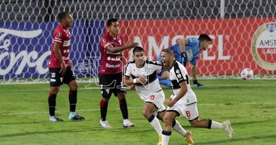 La Nación / Olimpia sufrió para ganar