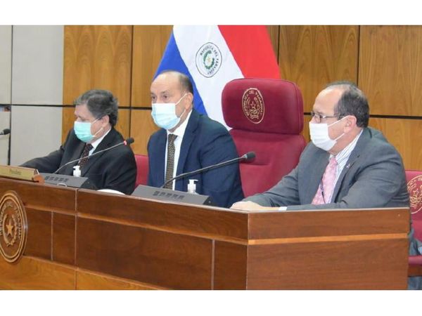 Diputados dilatan designación