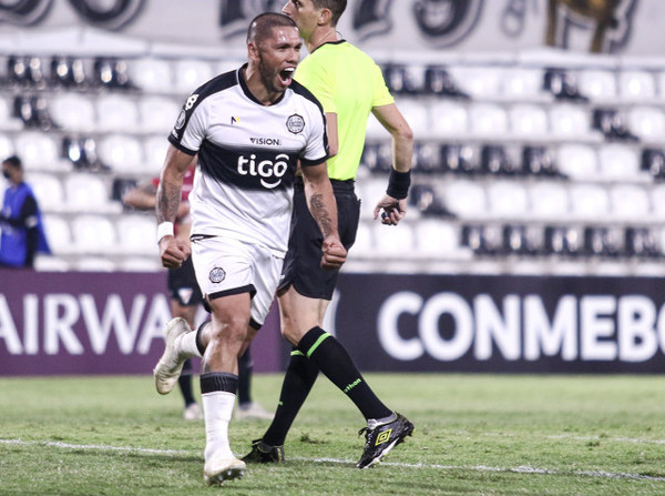 Olimpia cumplió de local y ganó su primer partido en la Libertadores | .::Agencia IP::.