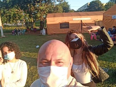 Llevan música al Hospital de Itauguá a familias de pacientes