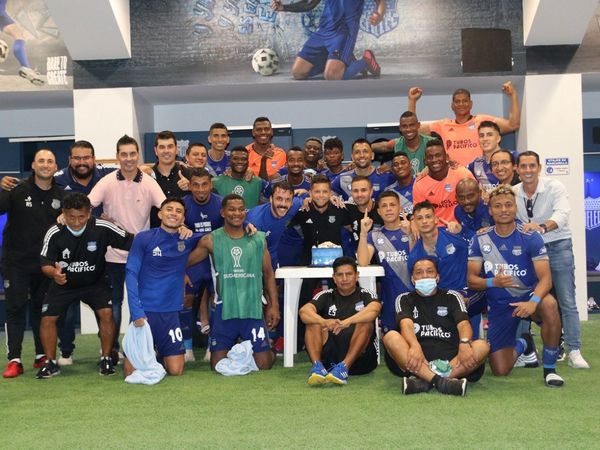 Emelec celebra con goleada sus 92 años