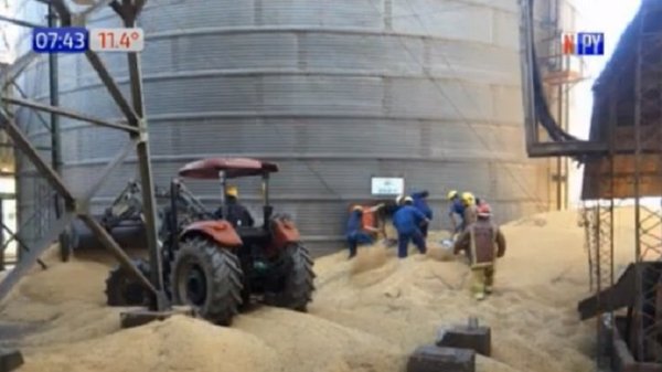 Hombre muere aplastado por granos de soja en silo | Noticias Paraguay