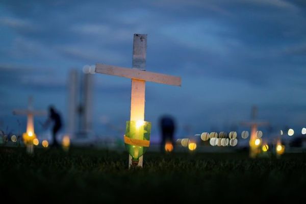 Brasil se acerca a los 400.000 muertos por coronavirus tras registrar 3.163 en las últimas 24 horas