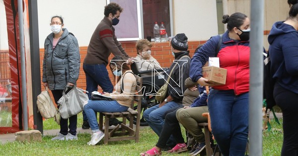 La Nación / Cuestionan excesiva demora para acceder a medicamentos de Pytyvõ