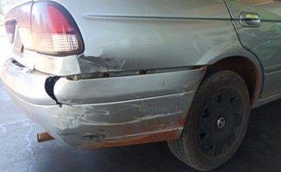 Vehículo se fuga tras ocasionar accidente