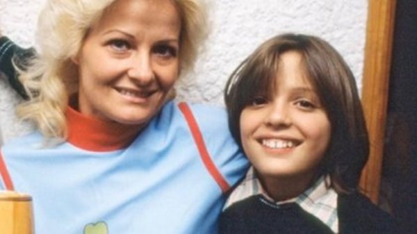 Viuda de manager de Luis Miguel, asegura que la madre: “Ya está descansando en paz”