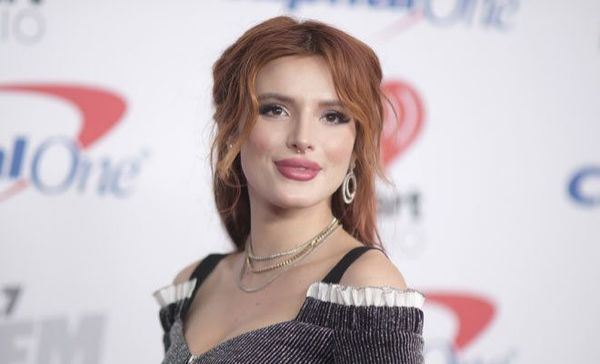 Bella Thorne se desnuda en Twitter tras ser chantajeada por un ‘hacker’
