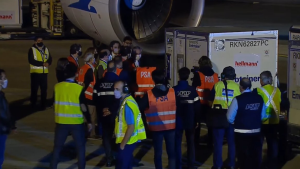 Argentina recibió un lote con un millón de vacunas Sinopharm - Megacadena — Últimas Noticias de Paraguay