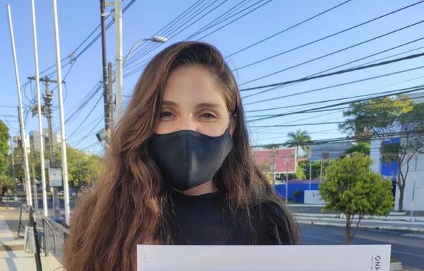 Maricel Thomen celebra la obtención de su título universitario