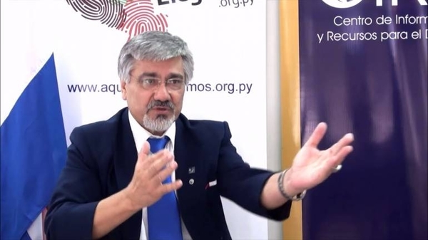 Diario HOY | Doctor "Sevo'i" recomienda gárgaras con carrulim o caña para desinfectar la garganta ante el Covid-19