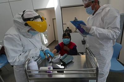 Bolivia reporta 1.901 nuevos casos de covid y supera los 303.000 acumulados - Mundo - ABC Color