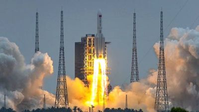 China lanza el primer módulo de su futura estación espacial