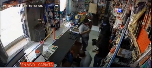 El asalto nuestro de cada día: Encapuchado asaltó una ferretería en Capiatá | Noticias Paraguay