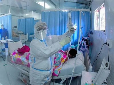 Hay 83 pacientes con covid-19 en espera por una cama en terapia · Radio Monumental 1080 AM
