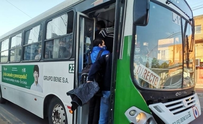 Diario HOY | Buses repletos presentan alto nivel de C02 y preocupa contagio por COVID