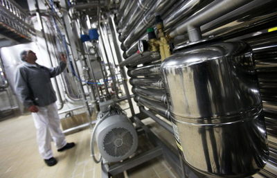 La producción industrial en Chile sube un 2,9 % en marzo por manufacturas - MarketData