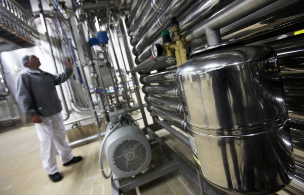 La producción industrial en Chile sube un 2,9 % en marzo por manufacturas - MarketData