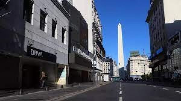 Argentina extiende restricciones en la circulación y la educación hasta el 21 de mayo