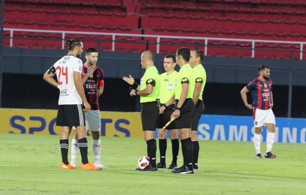 Éber Aquino y una nueva edición del superclásico