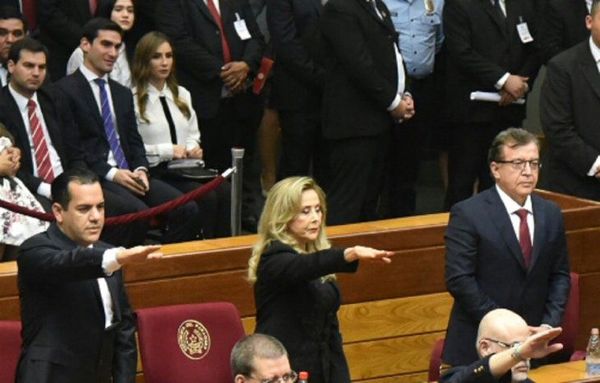 Salud muestra documento que advierte vacunación irregular de senadora Mirta Gusinky